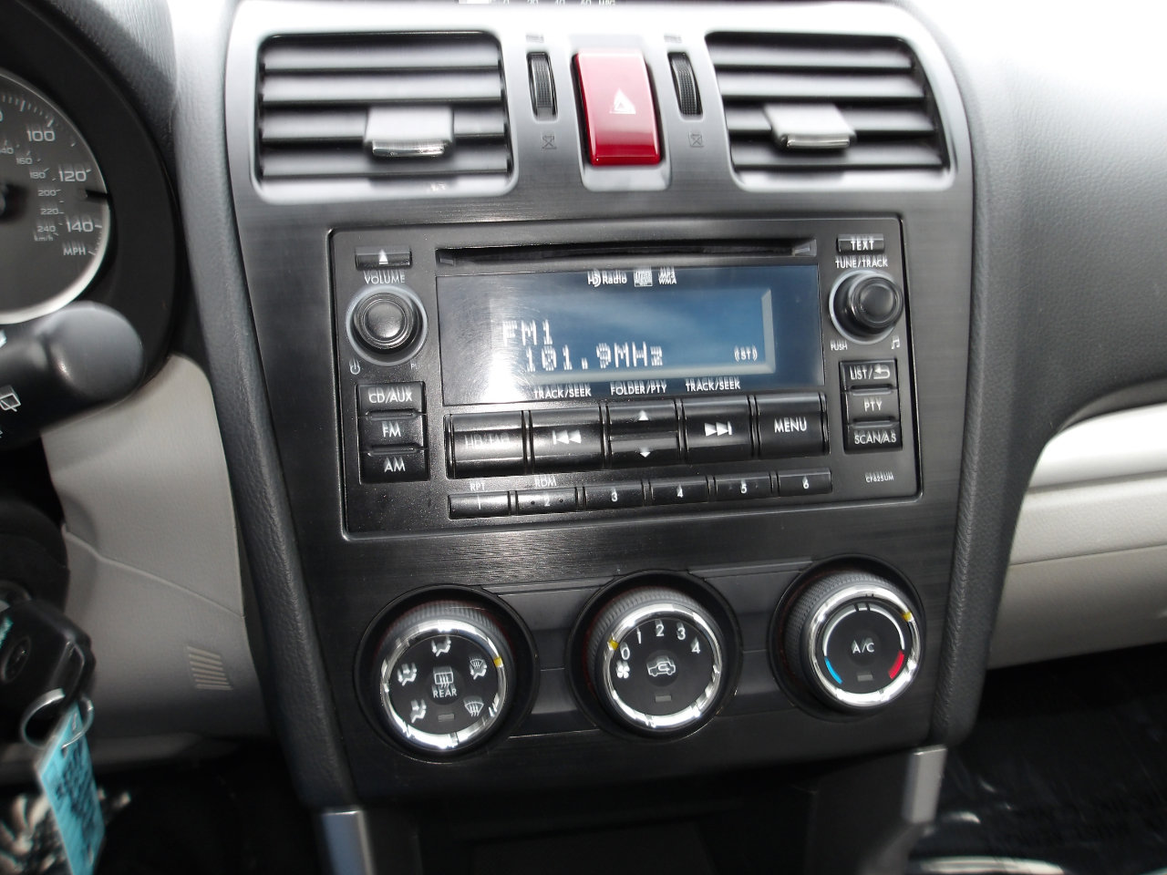 Used 2015 Subaru Forester 2.5i Premium w/ All-Weather Package image 20