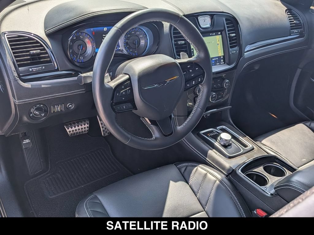 Used 2023 Chrysler 300 C RWD image 2