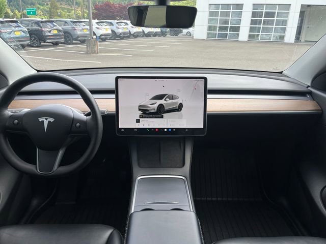 Used 2022 Tesla Model Y Long Range AWD/4WD image 11