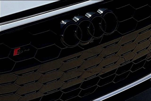 Used 2023 Audi S4 Premium Plus w/ Premium Plus Package AWD/4WD image 30