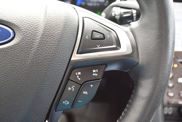 Used 2019 Ford Fusion Energi Titanium FWD image 25