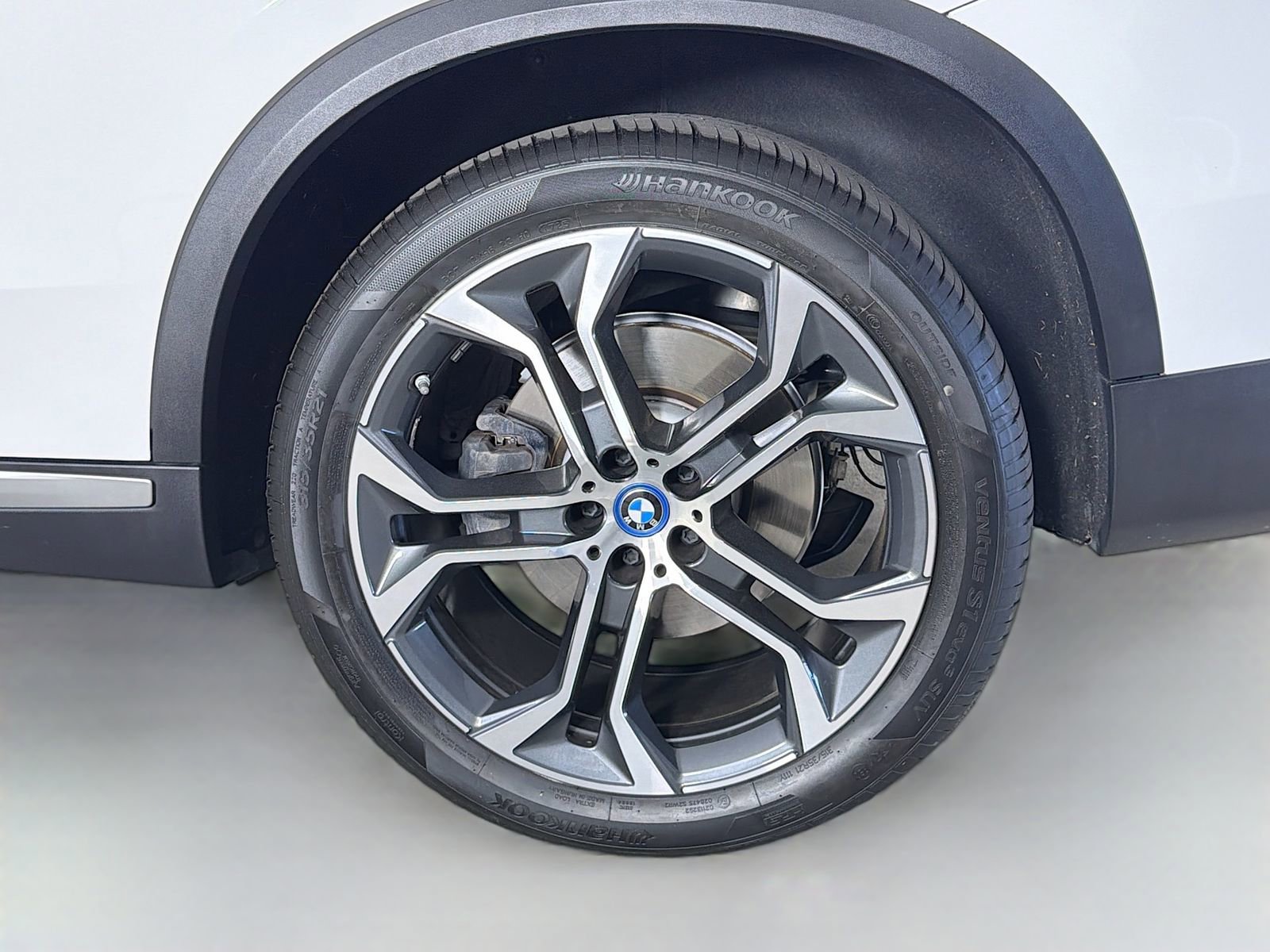 Certified 2023 BMW X5 xDrive45e w/ Climate Comfort Package AWD/4WD image 32