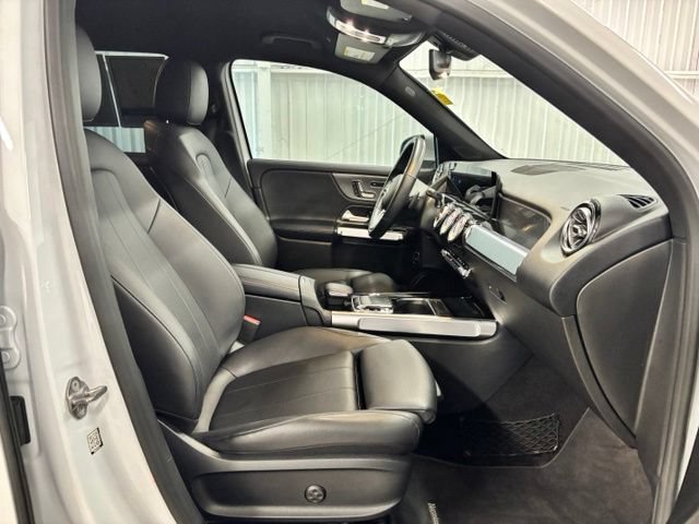 Used 2020 Mercedes-Benz GLB 250 image 21