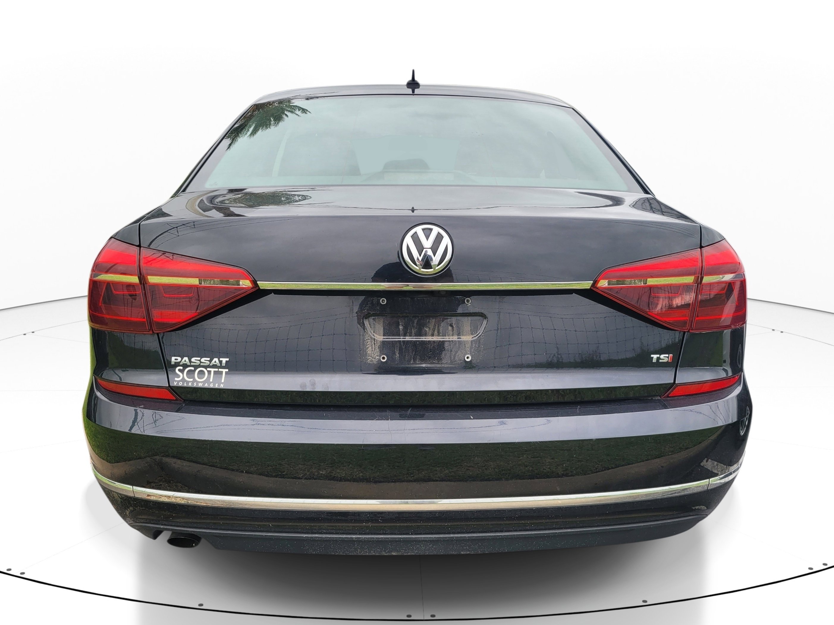 Used 2017 Volkswagen Passat 1.8T S FWD image 5