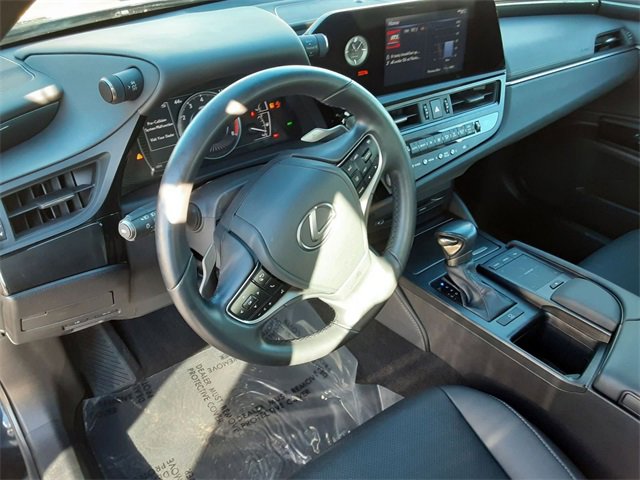 Used 2022 Lexus ES 350 image 9