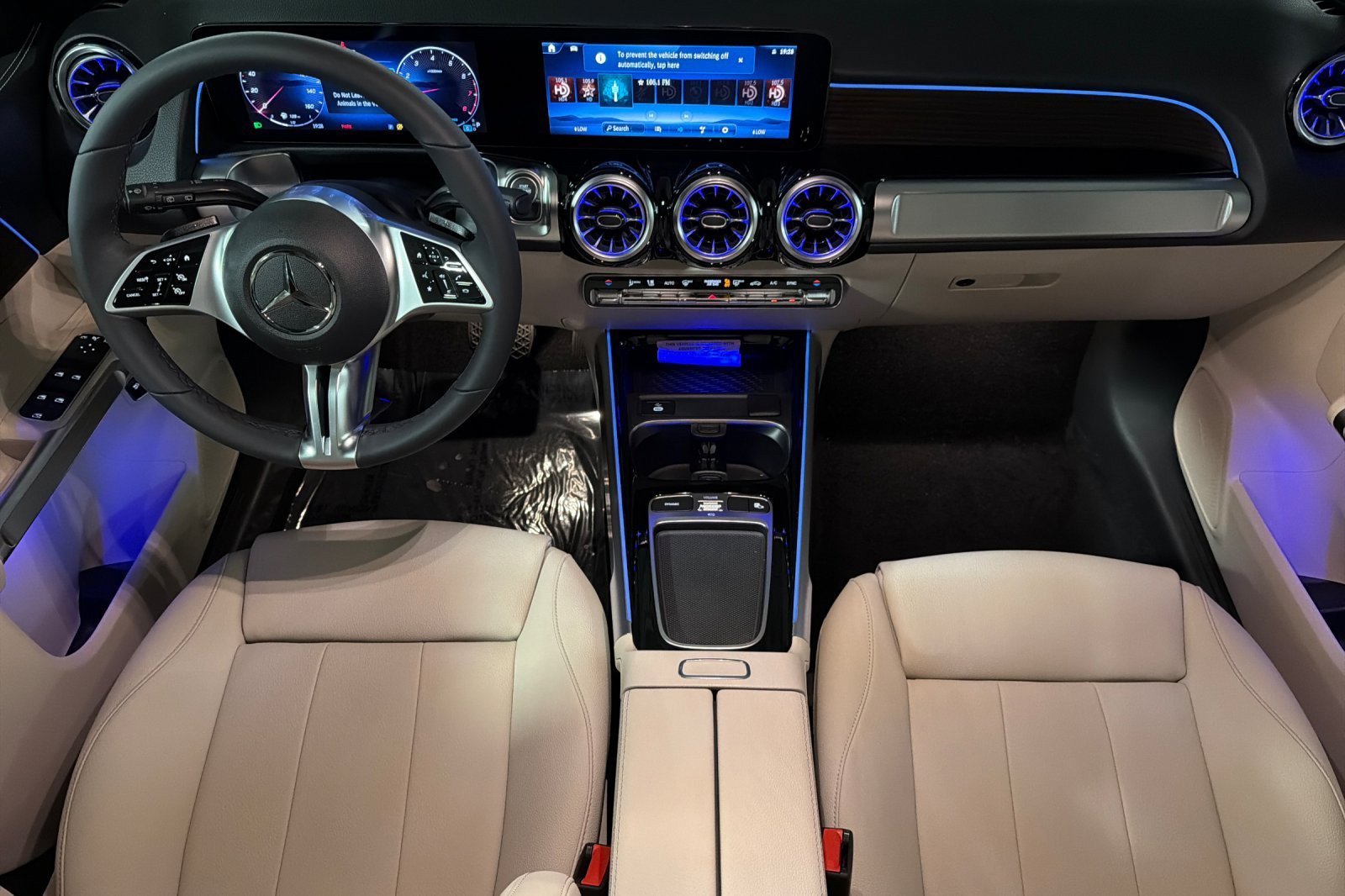 New 2026 Mercedes-Benz GLB 250 image 12