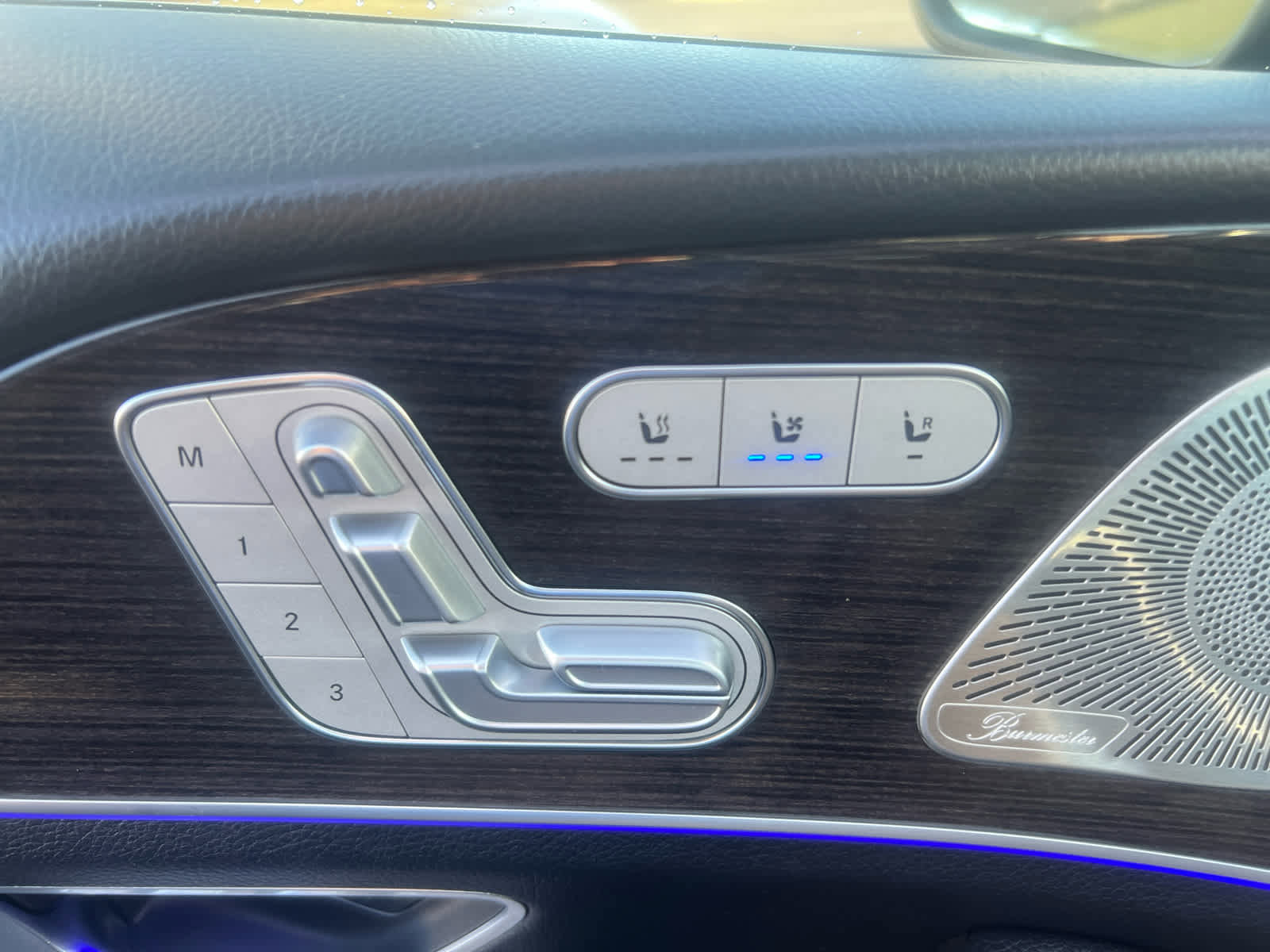 Used 2022 Mercedes-Benz GLS 450 4MATIC image 17