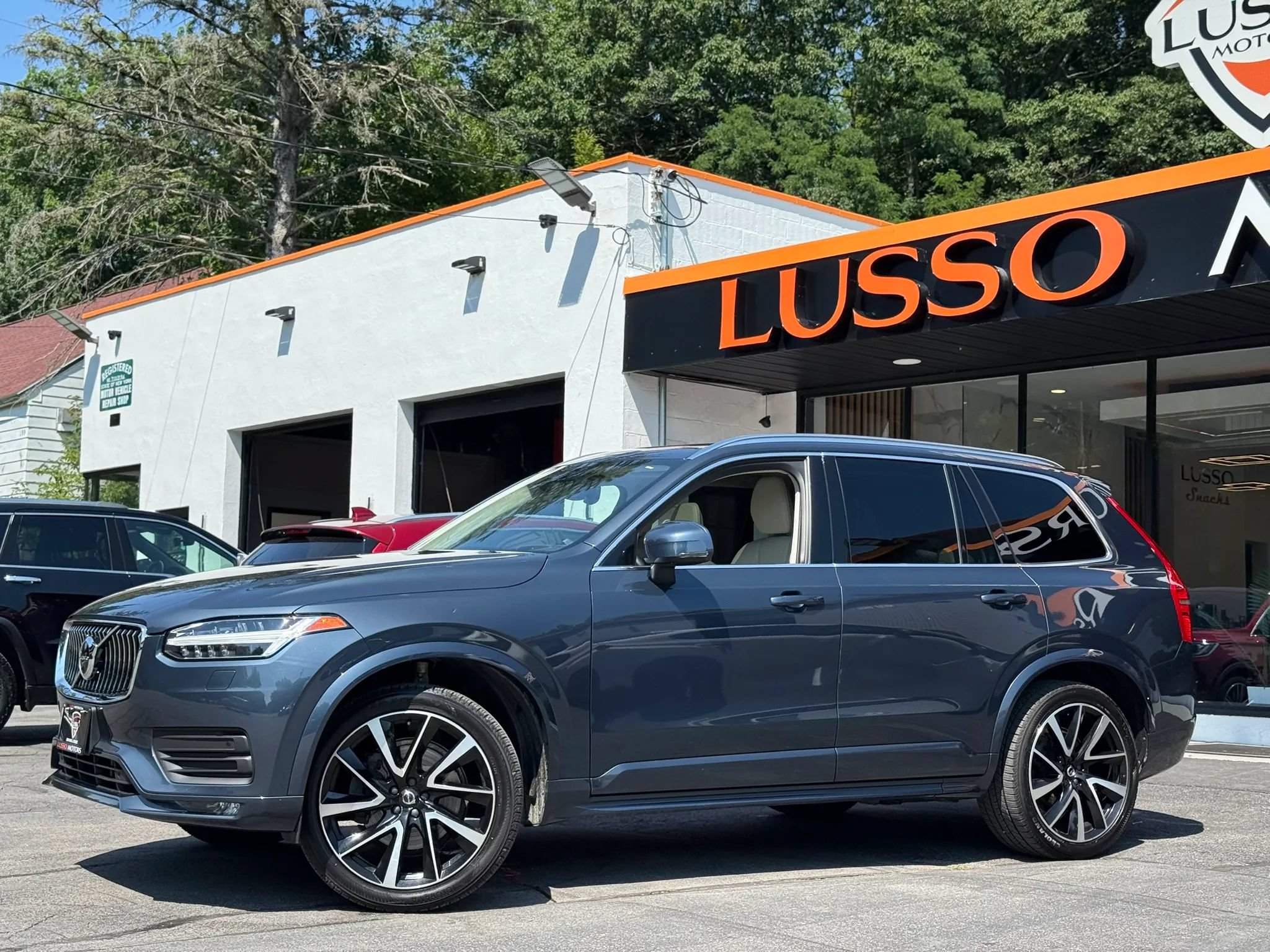 Used 2022 Volvo XC90 T6 Momentum w/ Advanced Package AWD/4WD image 60