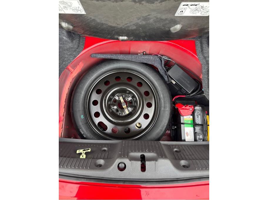 Used 2002 Ford Thunderbird image 23