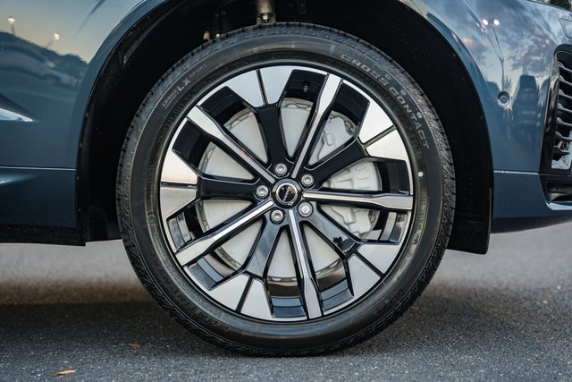 New 2026 Volvo XC60 T8 Plus w/ Protection Package Premier image 16