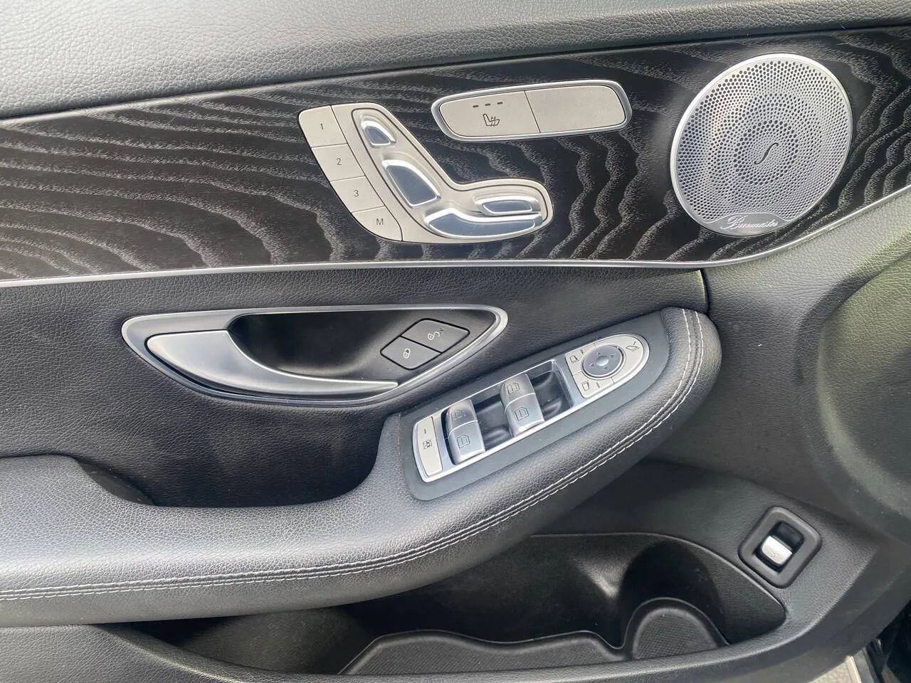 Used 2017 Mercedes-Benz C 300 4MATIC Sedan image 9