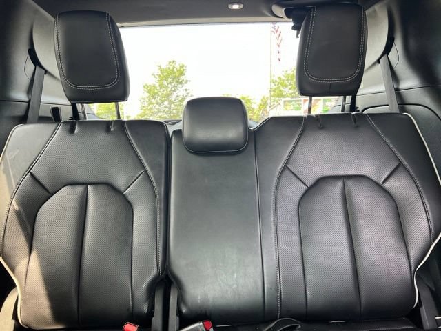 Used 2025 Chrysler Pacifica Limited FWD image 33