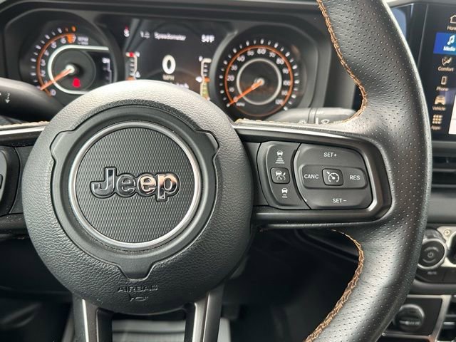 Used 2024 Jeep Gladiator Mojave w/ Safety Group image 23
