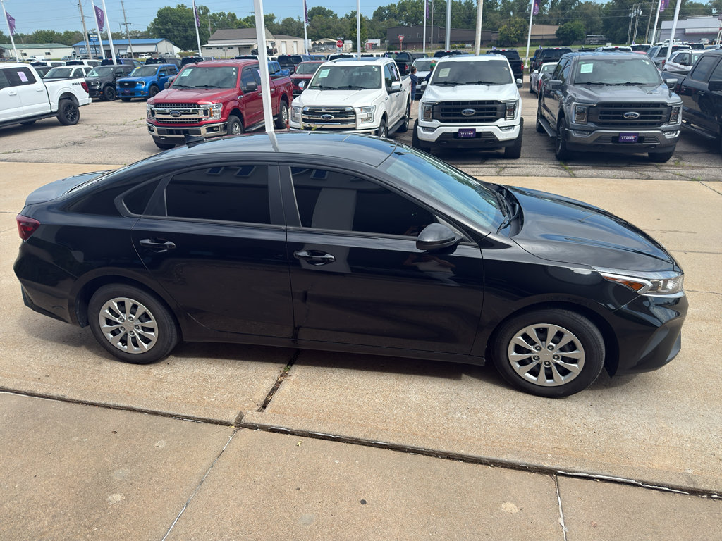 Used 2024 Kia Forte LX FWD image 4