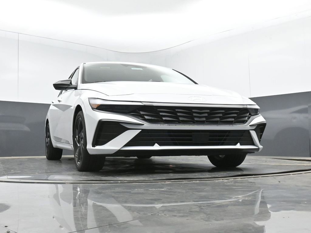 New 2026 Hyundai Elantra SEL Sport image 16