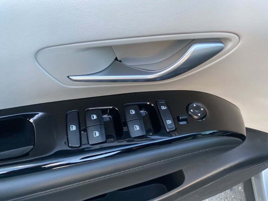 Used 2023 Hyundai Tucson Limited image 11