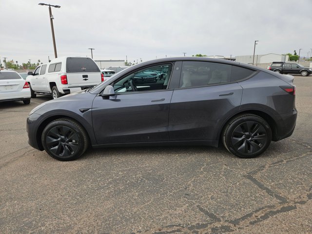 Used 2025 Tesla Model Y Long Range AWD/4WD image 8