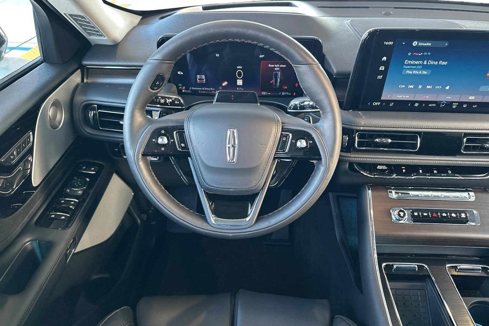 New 2026 Lincoln Aviator Reserve AWD/4WD image 13