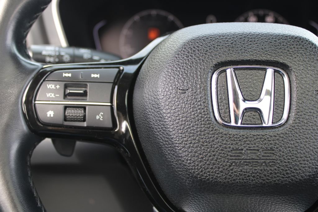 Used 2023 Honda Pilot Touring image 14