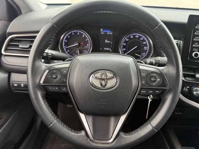 Used 2022 Toyota Camry SE FWD image 11