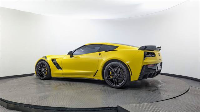 Used 2016 Chevrolet Corvette Z06 w/ 3LZ Preferred Equipment Group RWD image 6