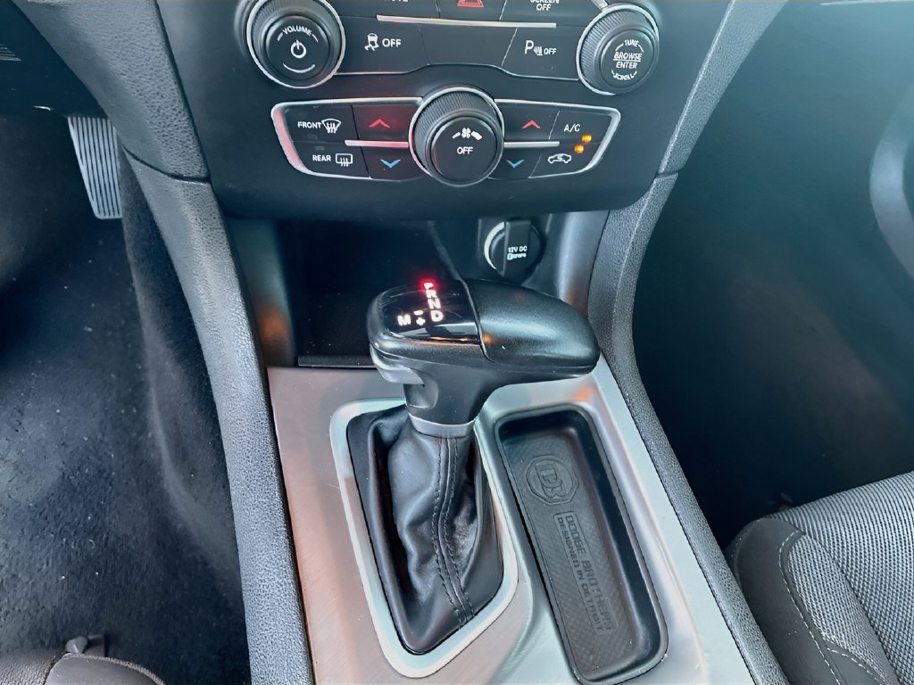 Used 2022 Dodge Charger SXT RWD image 16