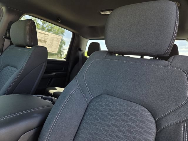 New 2026 RAM 1500 Express AWD/4WD image 22