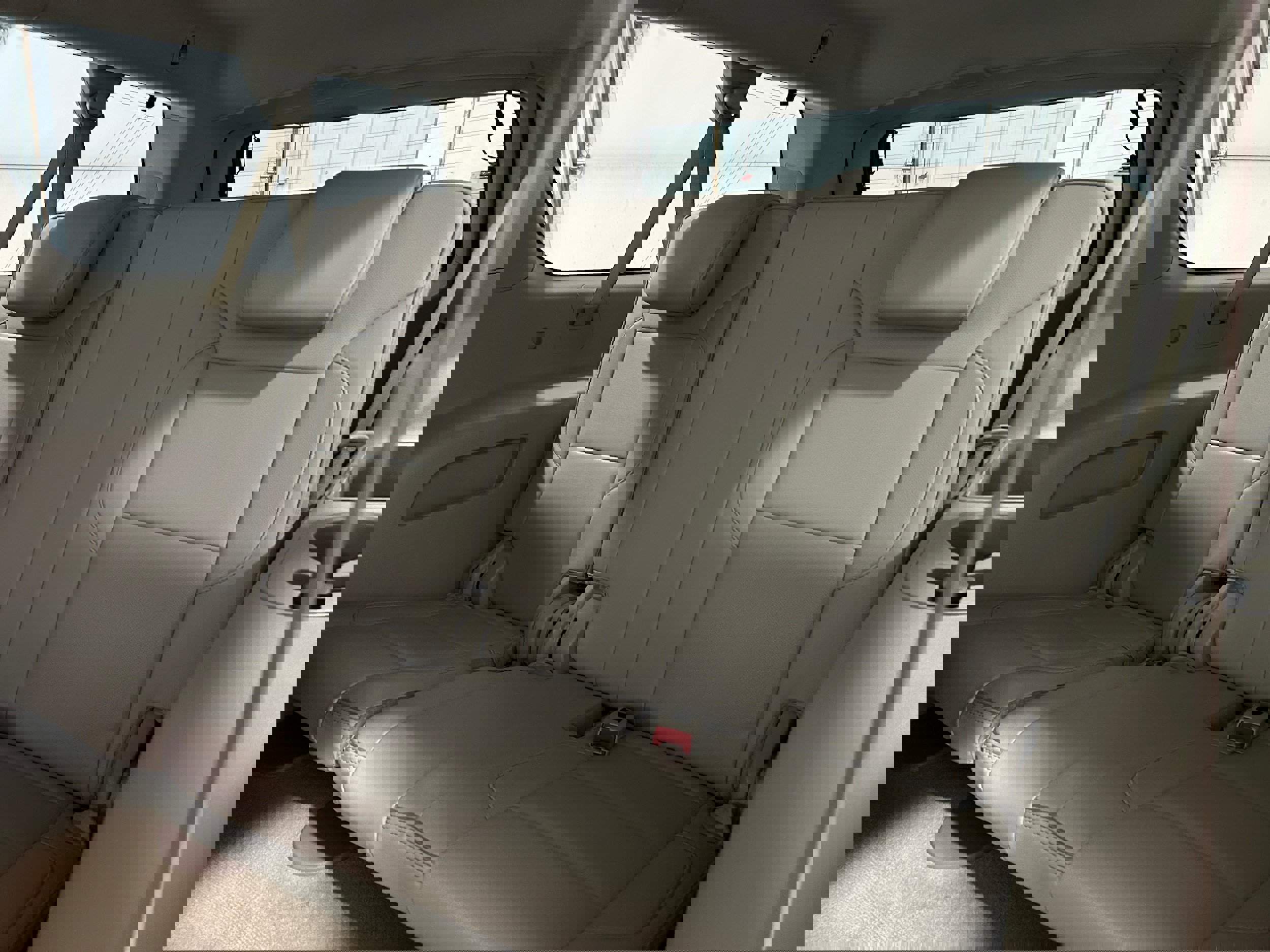 Used 2017 GMC Yukon XL Denali image 32