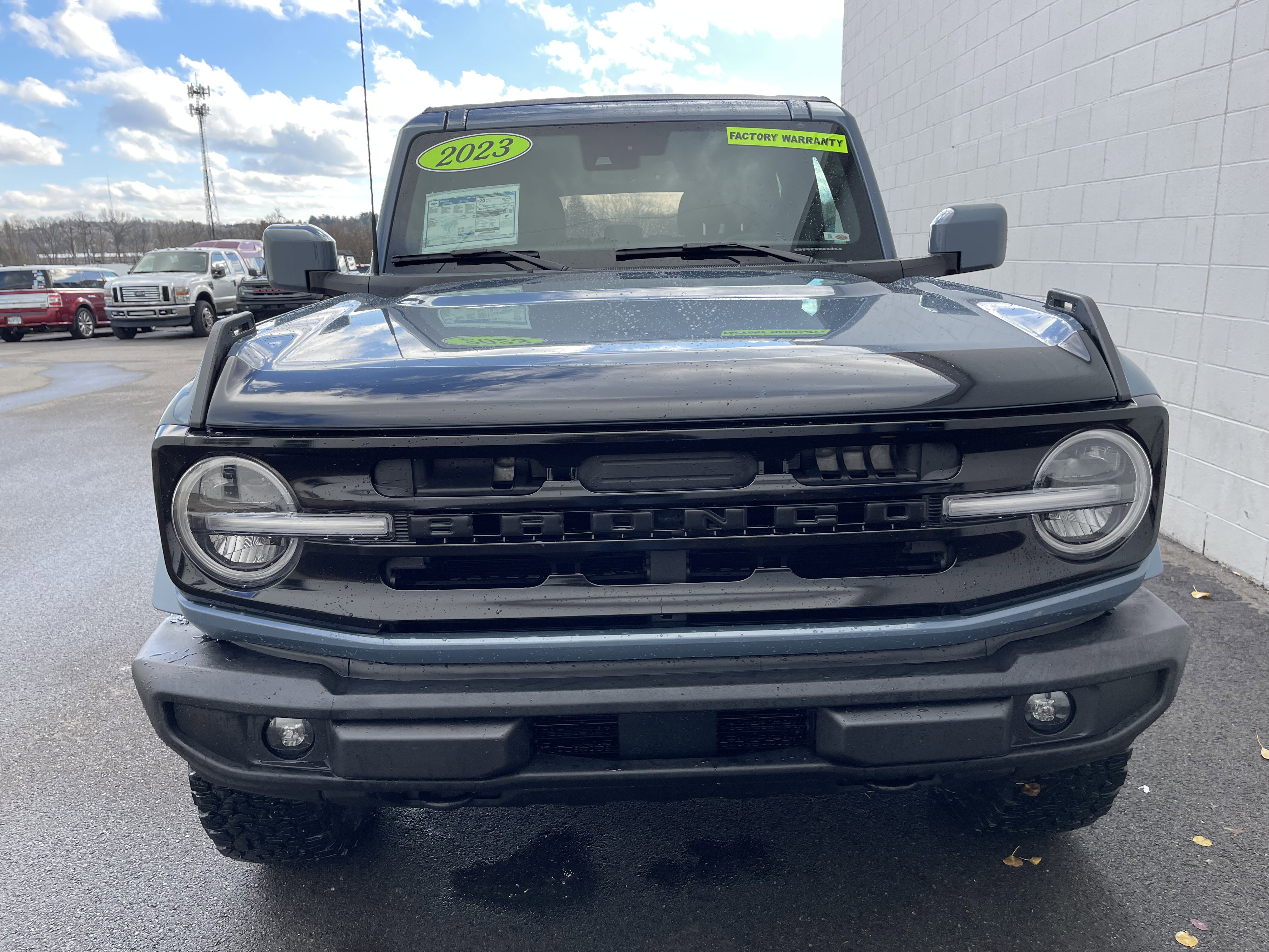 Used 2023 Ford Bronco Outer Banks image 4