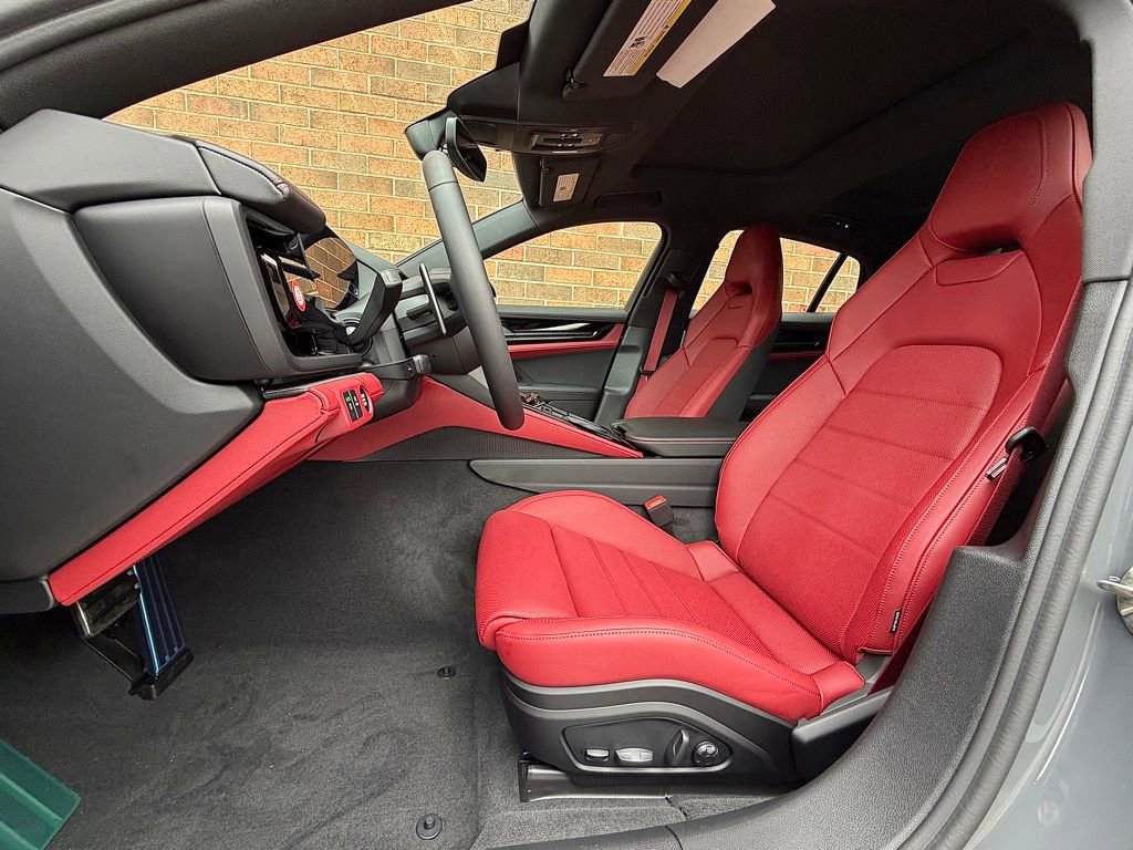 New 2026 Porsche Panamera 4 image 5