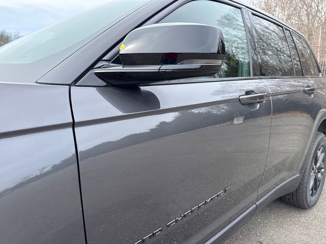 New 2026 Jeep Grand Cherokee Altitude image 4