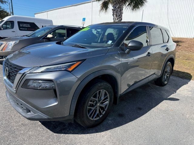 Used 2021 Nissan Rogue S image 3