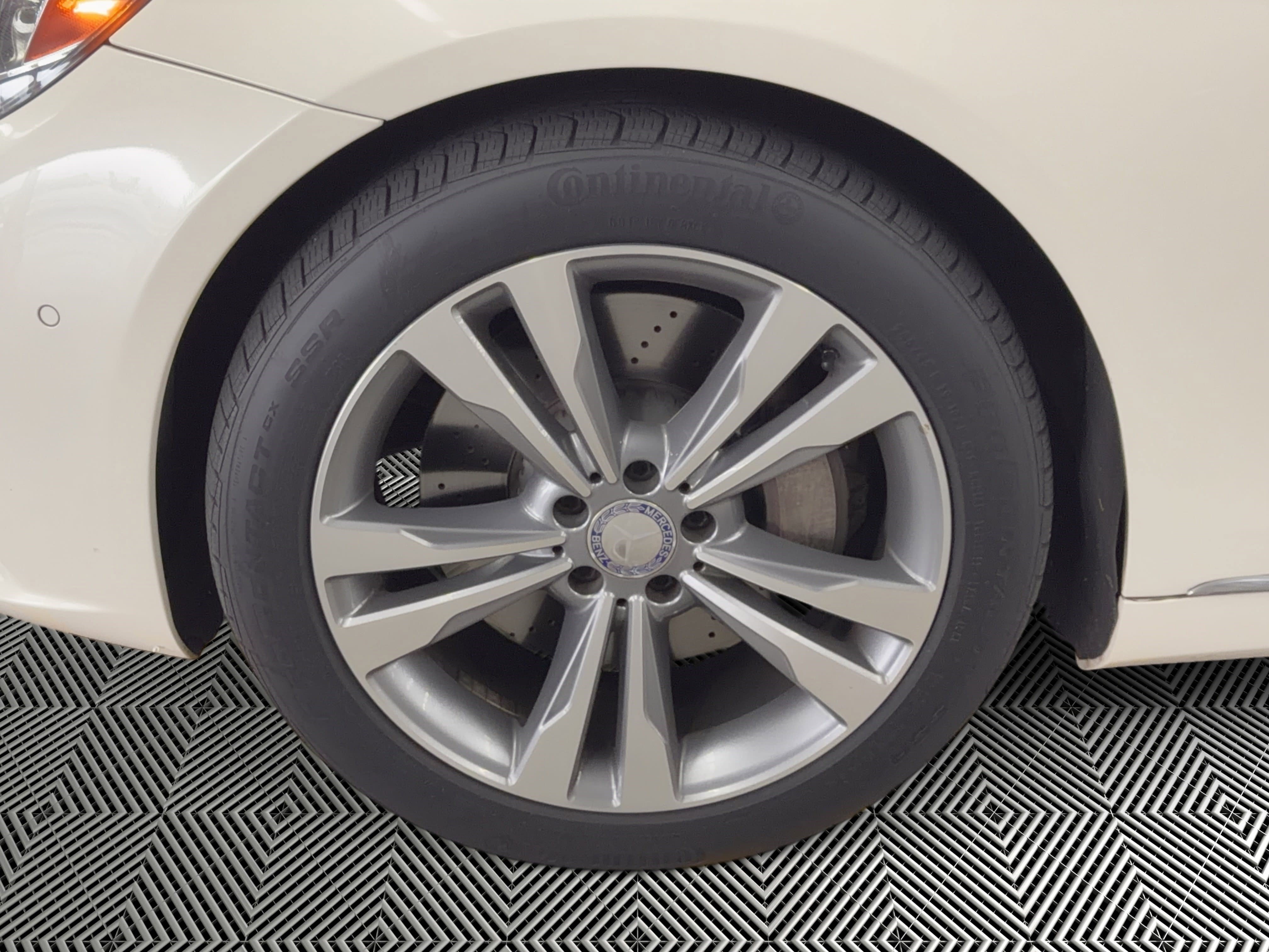Used 2015 Mercedes-Benz S 550 Sedan image 12