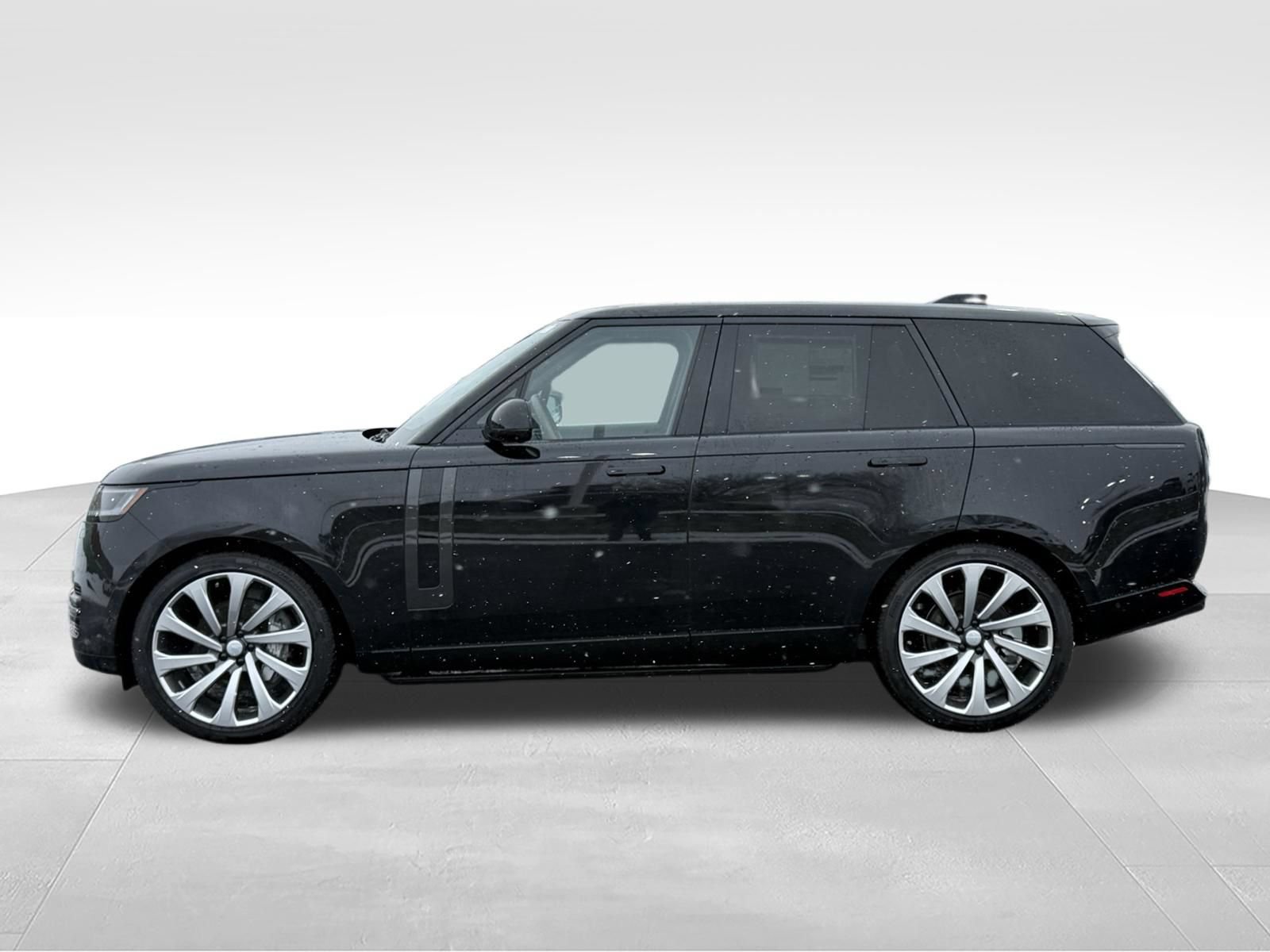 New 2025 Land Rover Range Rover SE AWD/4WD image 2