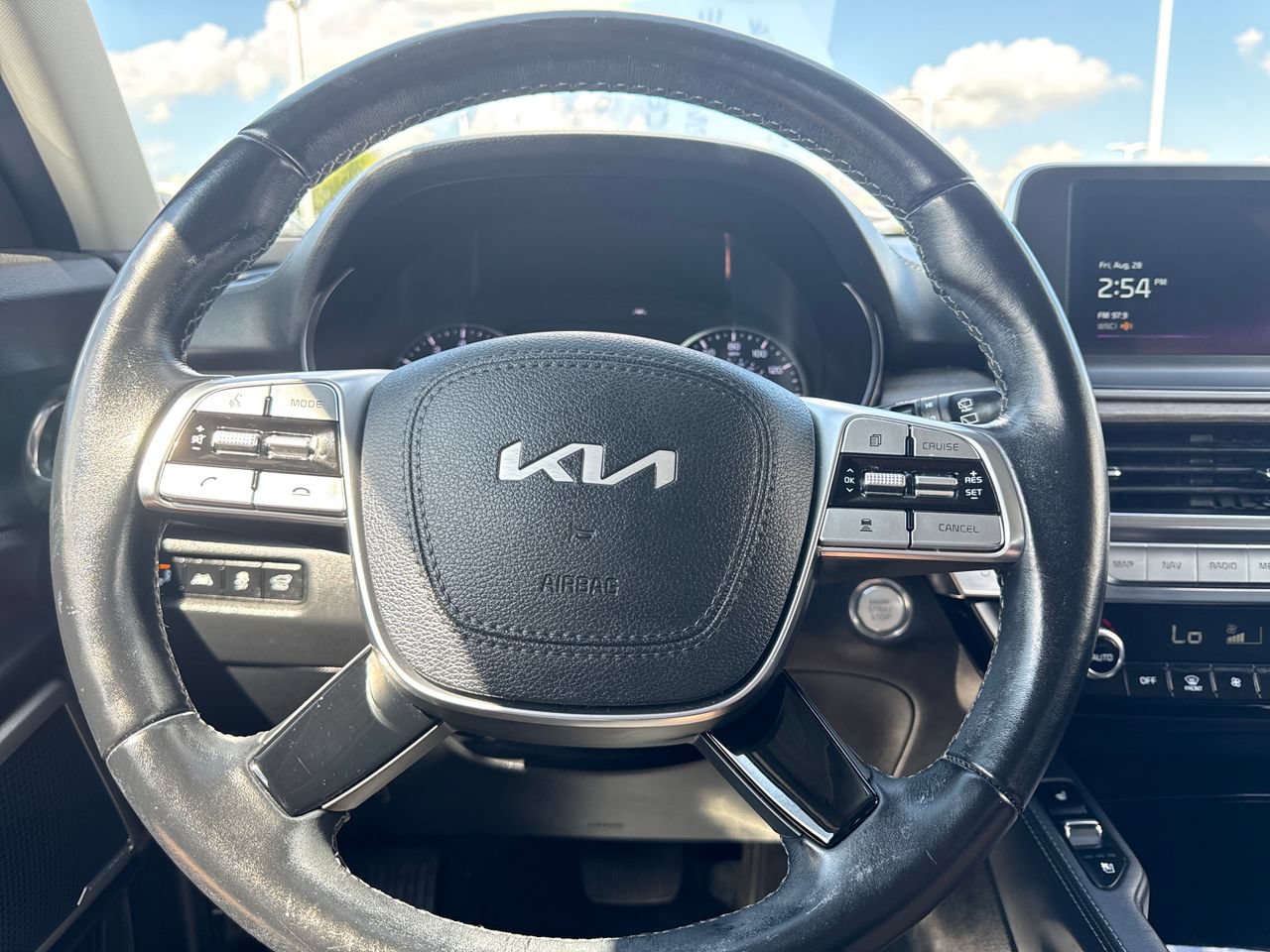 Used 2022 Kia Telluride EX w/ EX Premium Package AWD/4WD image 19