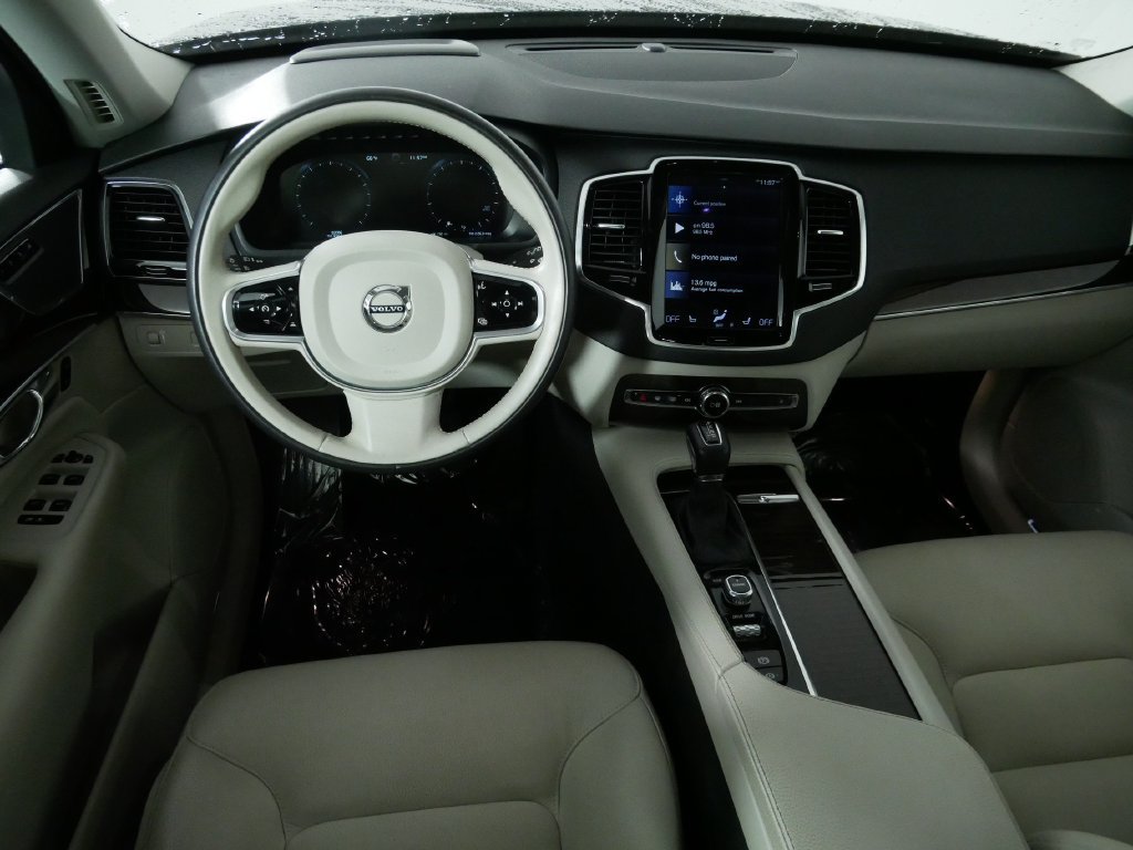 Used 2016 Volvo XC90 T6 Momentum w/ Protection Package Plus AWD/4WD image 20