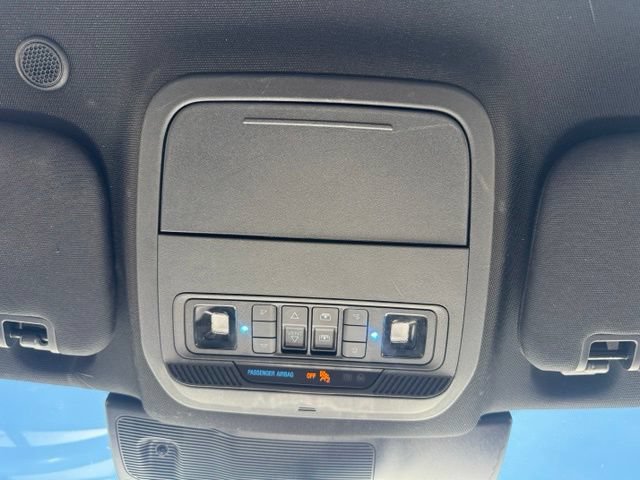 Used 2023 Ford Explorer ST-Line w/ Class IV Trailer Tow Package AWD/4WD image 35