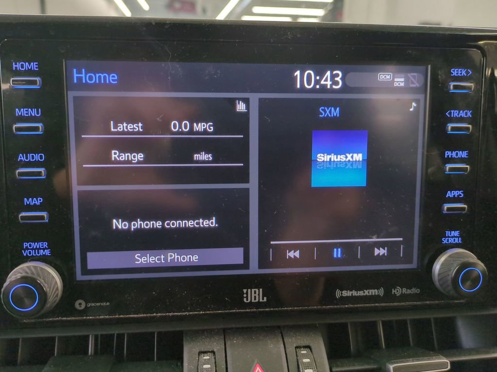 Used 2020 Toyota RAV4 XLE Premium image 21