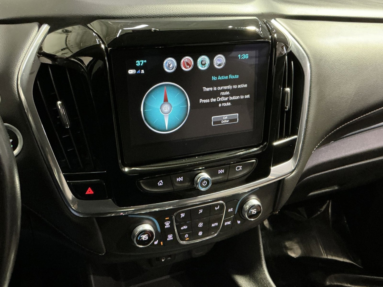 Used 2019 Chevrolet Traverse LT image 28