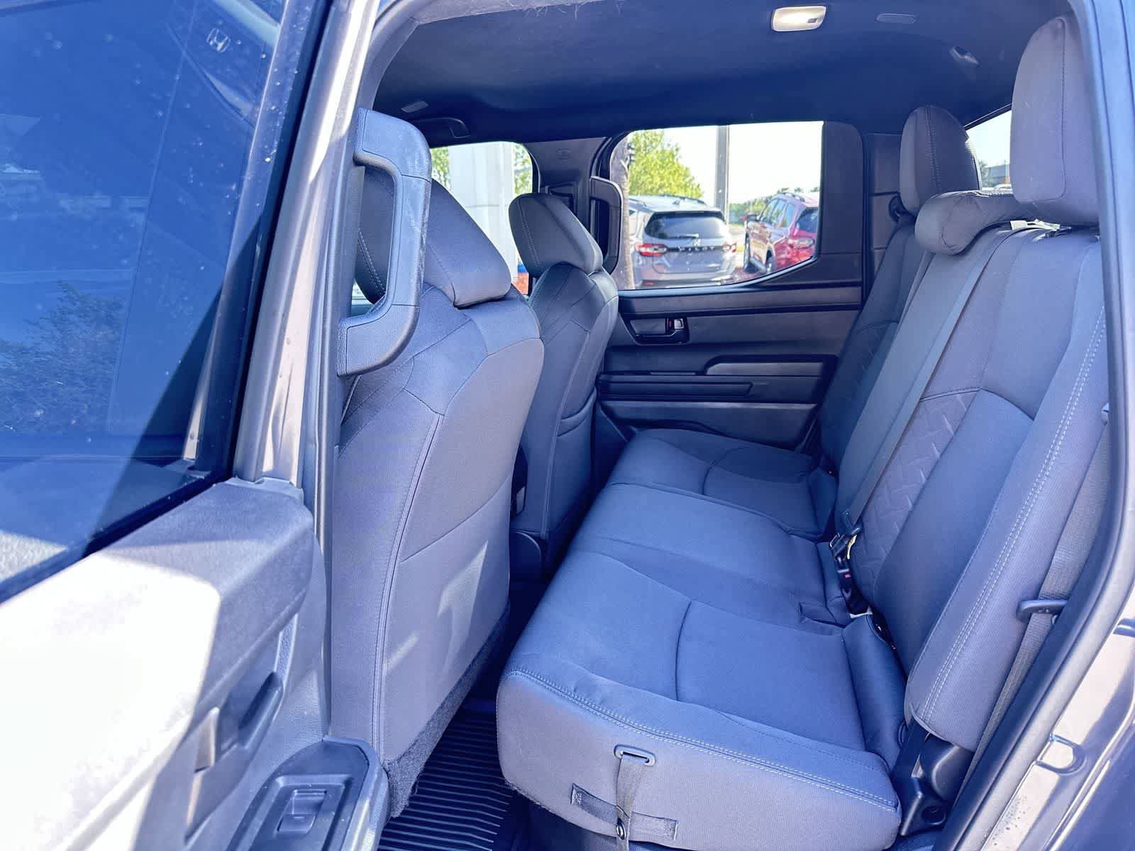 Used 2024 Toyota Tacoma SR5 w/ SR5 Upgrade Package RWD image 15