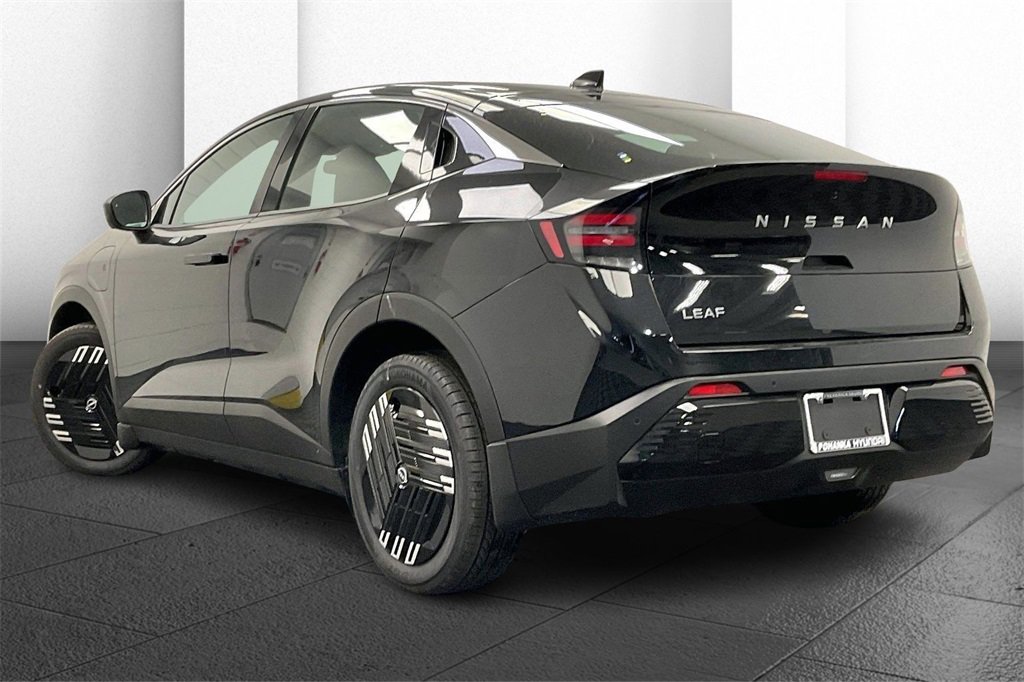 New 2026 Nissan Leaf image 3
