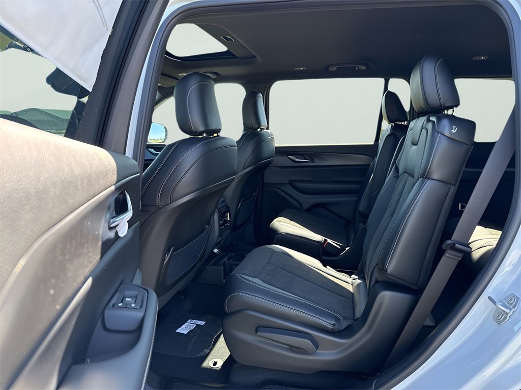 New 2025 Jeep Grand Cherokee L Altitude image 20