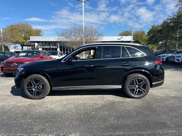 Used 2026 Mercedes-Benz GLC 300 image 3