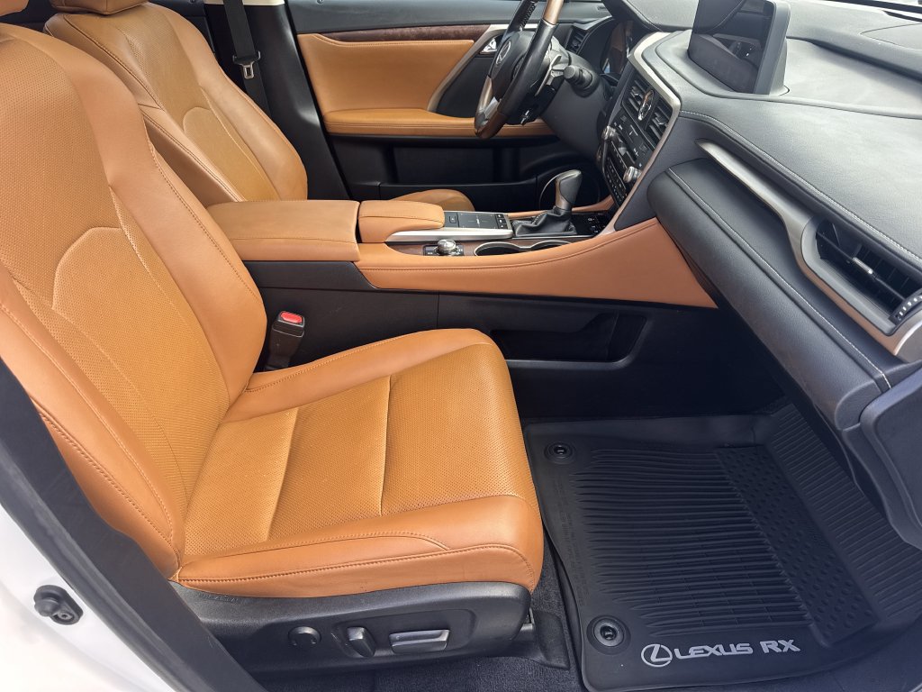 Used 2022 Lexus RX 350L FWD w/ Premium Package image 13