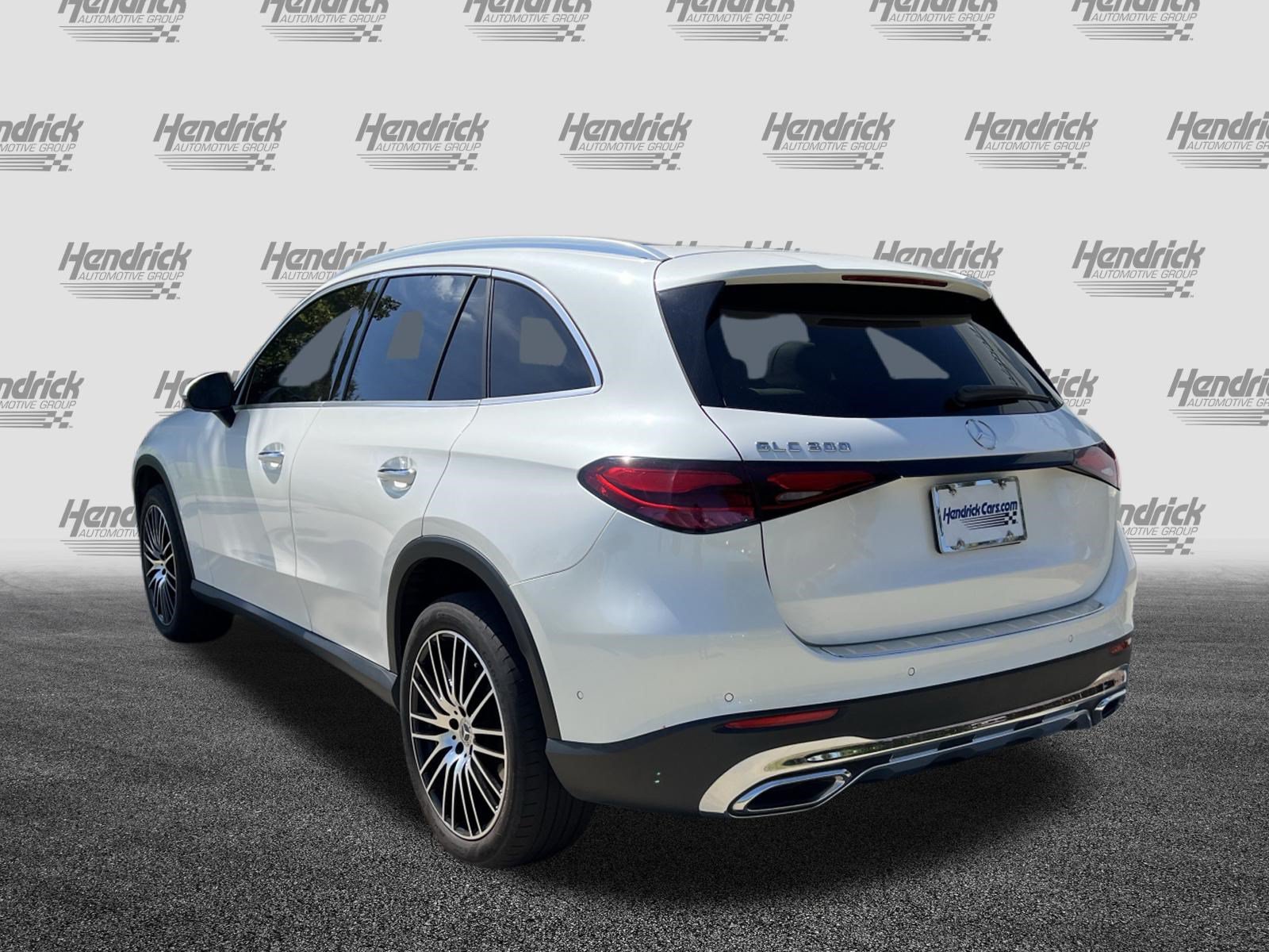 Used 2023 Mercedes-Benz GLC 300 image 9