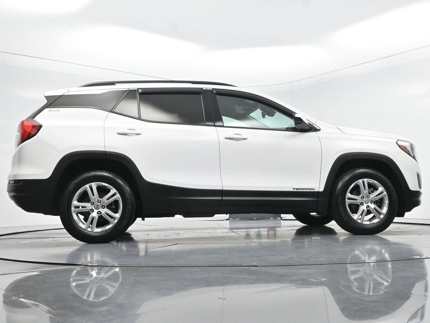 Used 2020 GMC Terrain SLE w/ Driver Convenience Package AWD/4WD image 51