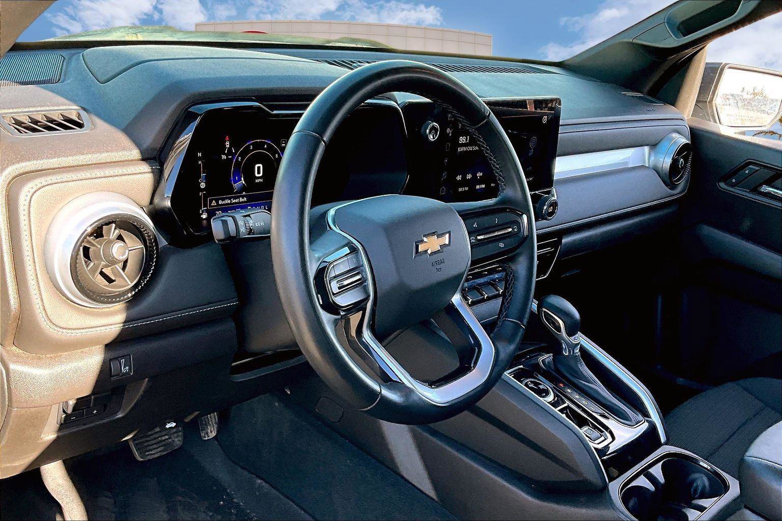 Used 2023 Chevrolet Colorado LT w/ LT Convenience Package image 13