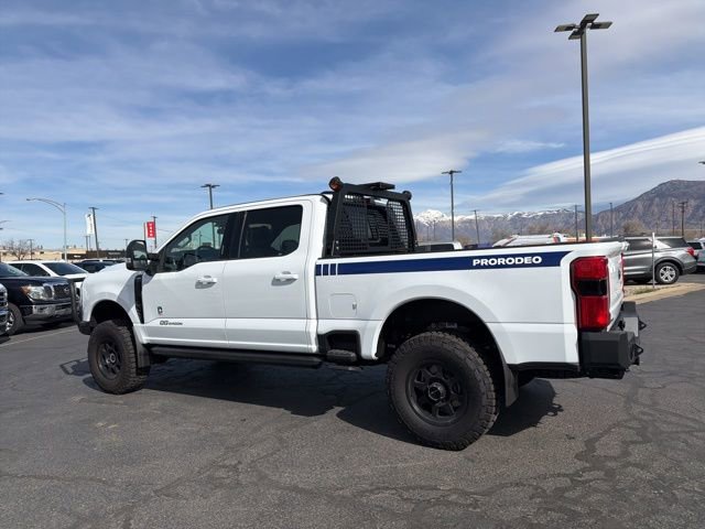 New 2026 Ford F250 Lariat w/ Black Appearance Package image 59