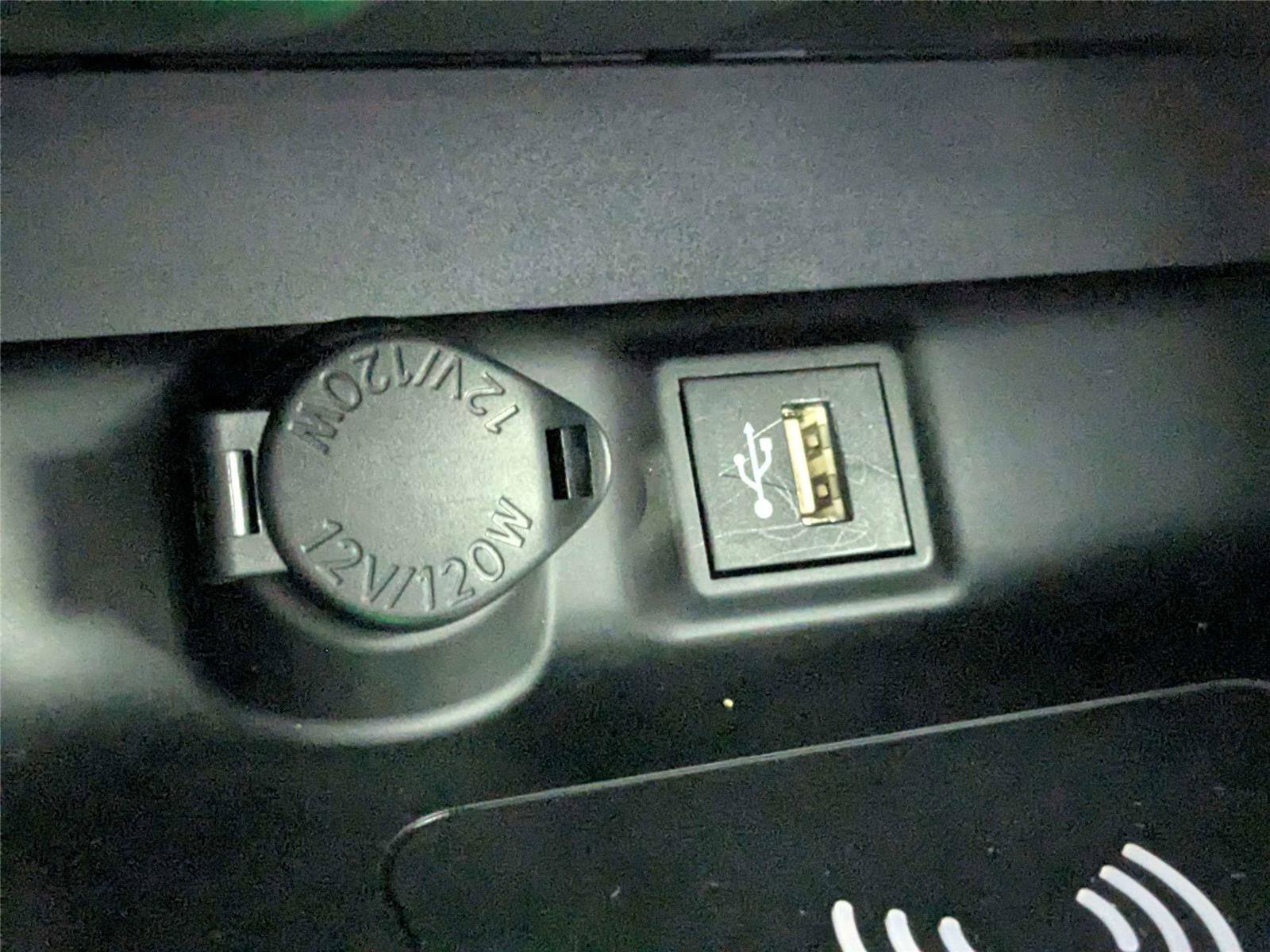 Certified 2025 Toyota RAV4 LE FWD image 24
