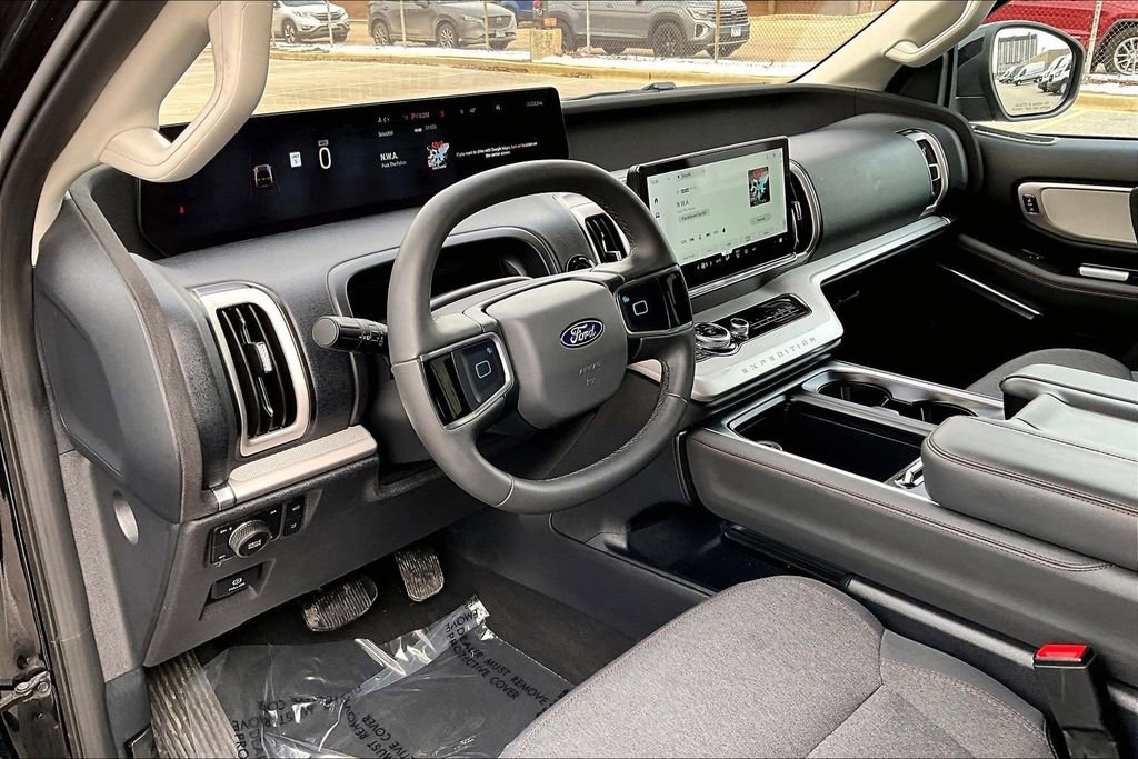 Certified 2025 Ford Expedition Max Active image 13